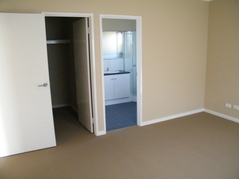 2A Selsfield Place, Balga WA 6061