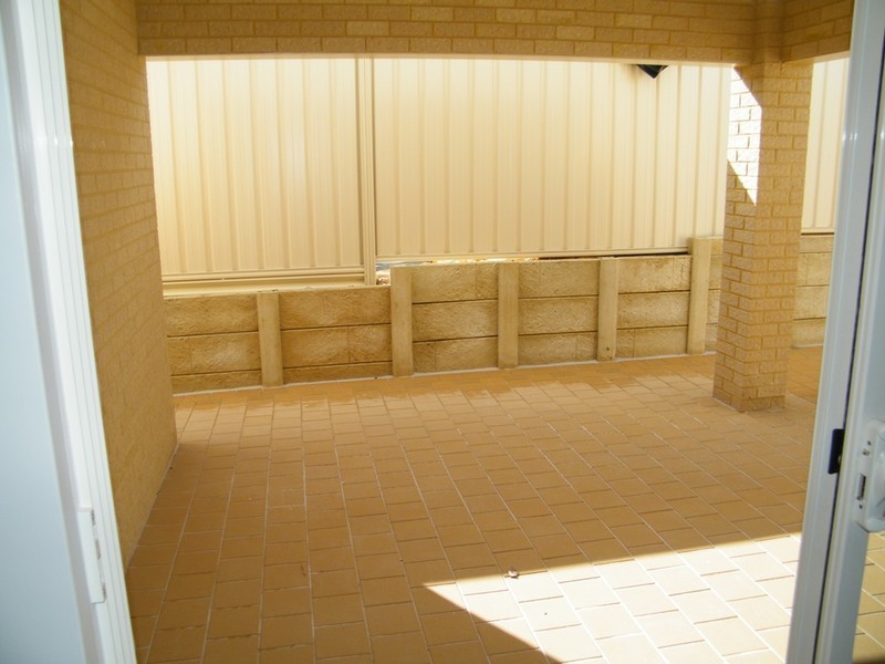 2A Selsfield Place, Balga WA 6061