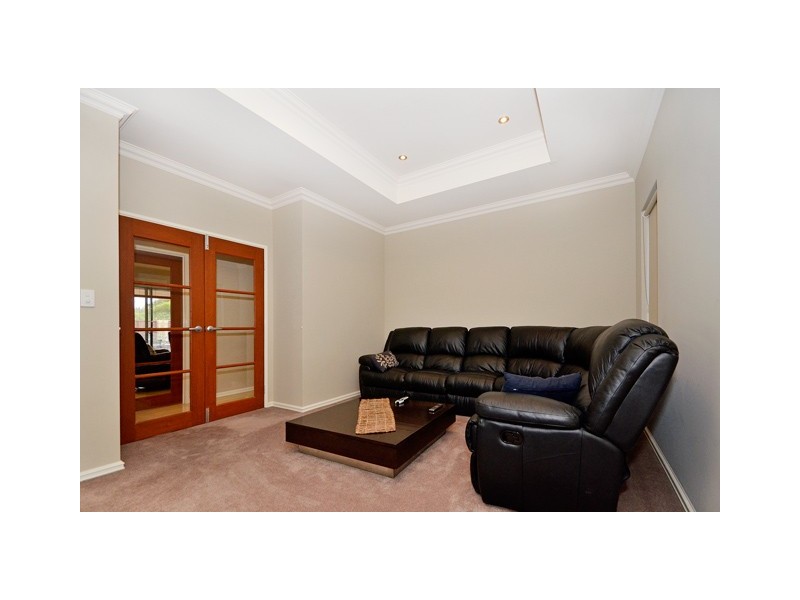 12 Firenze Loop, Landsdale WA 6065