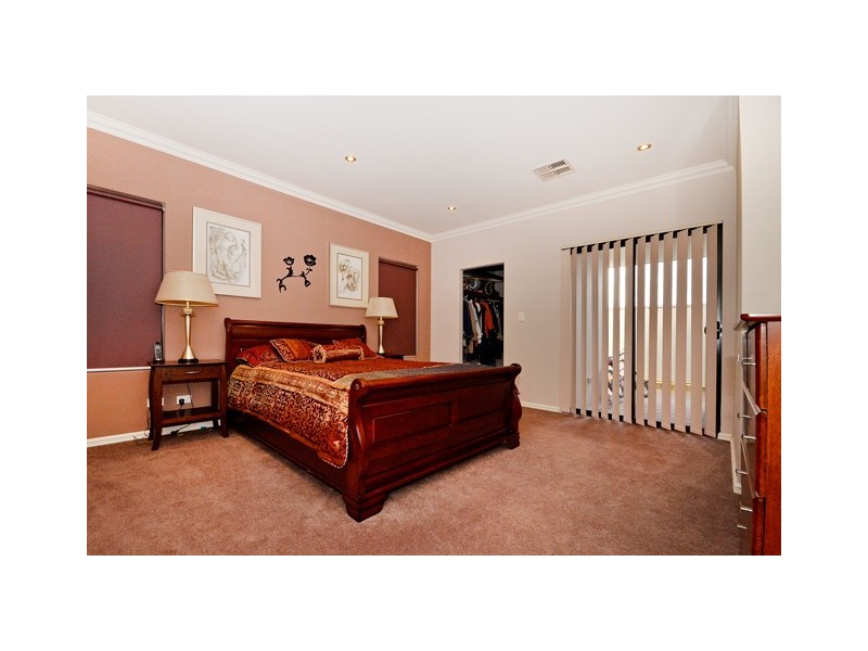 12 Firenze Loop, Landsdale WA 6065