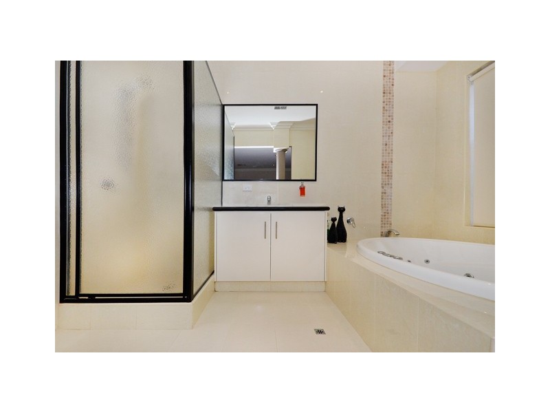 12 Firenze Loop, Landsdale WA 6065