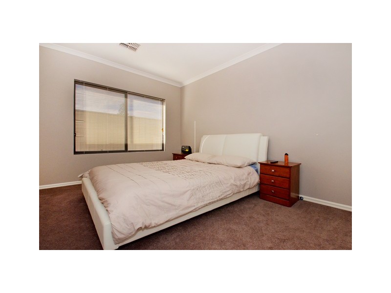 12 Firenze Loop, Landsdale WA 6065