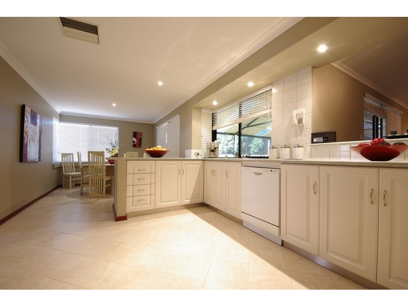 23 Felgate Place, Warwick WA 6024