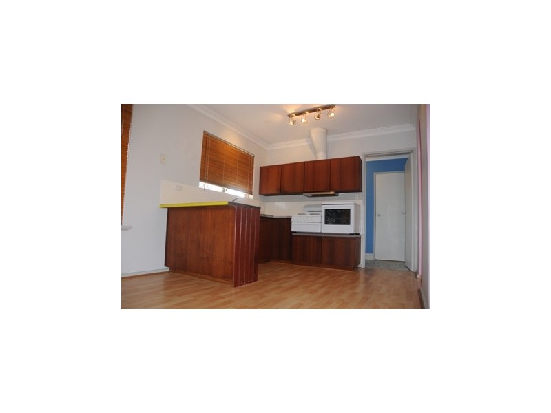 27 Whitely St, Hamersley WA 6022