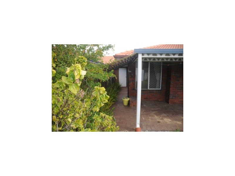 27 Whitely St, Hamersley WA 6022