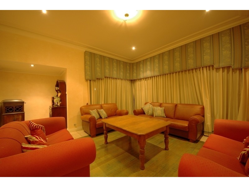 14 Elvire Street, Watermans Bay WA 6020