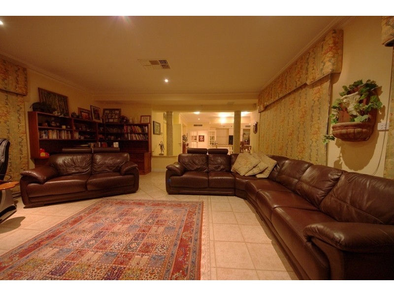 14 Elvire Street, Watermans Bay WA 6020