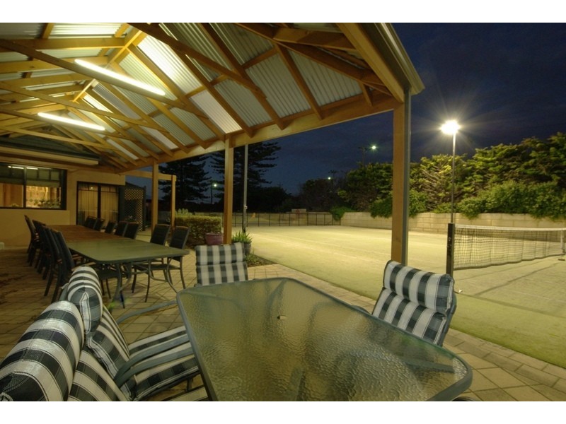 14 Elvire Street, Watermans Bay WA 6020