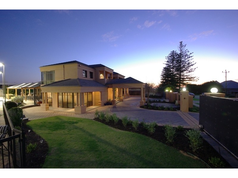 14 Elvire Street, Watermans Bay WA 6020