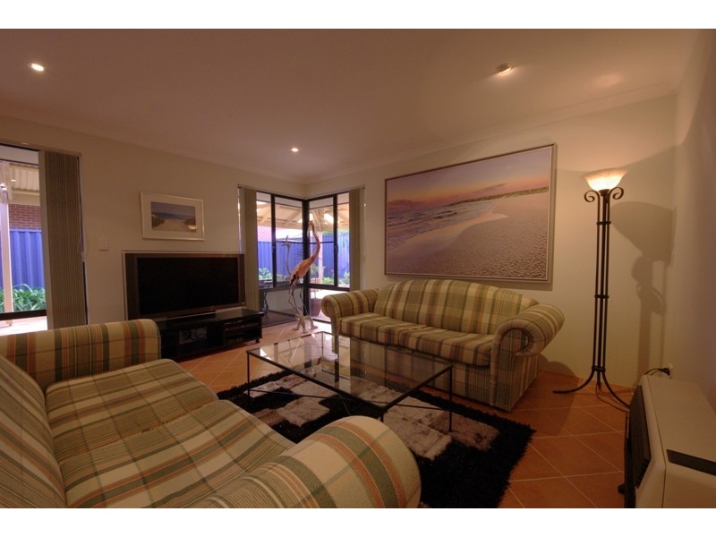 48 Wakeley Way, Duncraig WA 6023