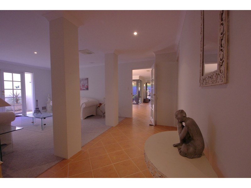 48 Wakeley Way, Duncraig WA 6023