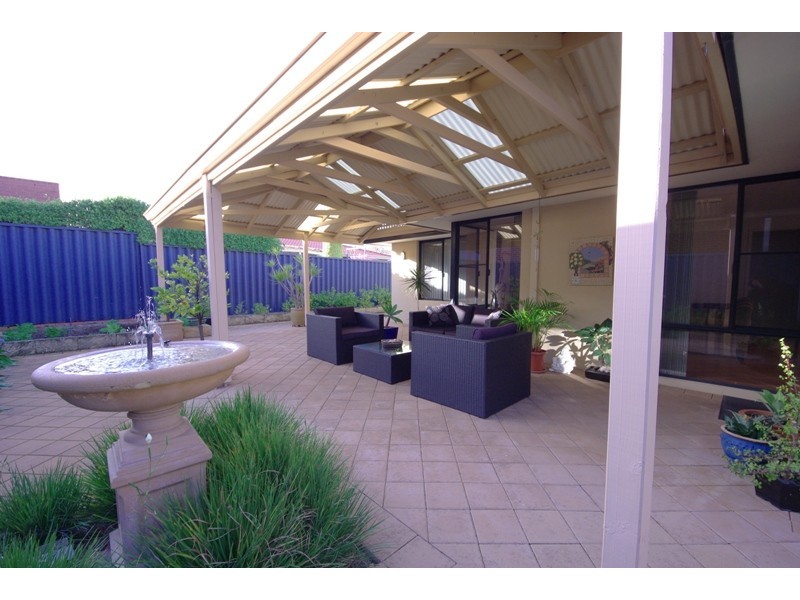 48 Wakeley Way, Duncraig WA 6023