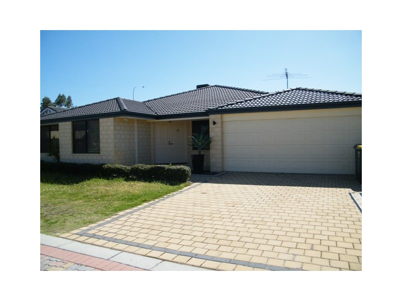 10  Sefton Place, Landsdale WA 6065