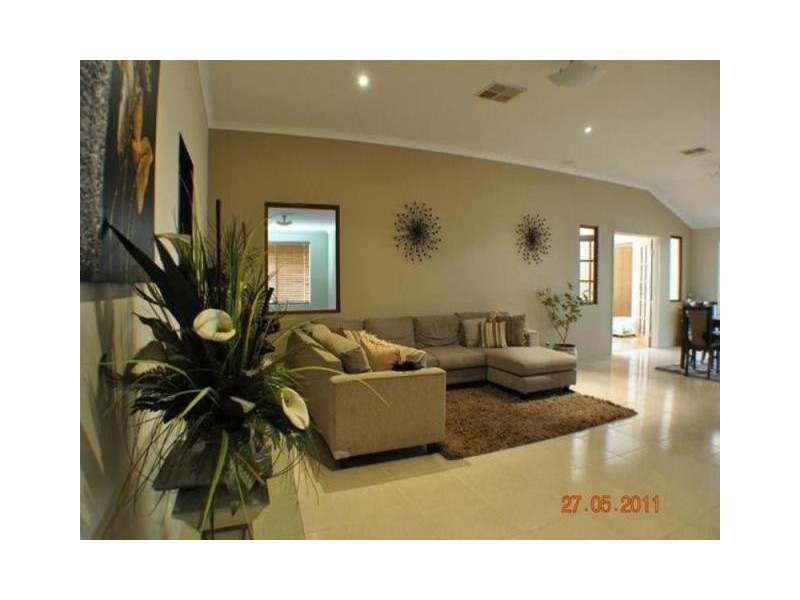 10  Sefton Place, Landsdale WA 6065