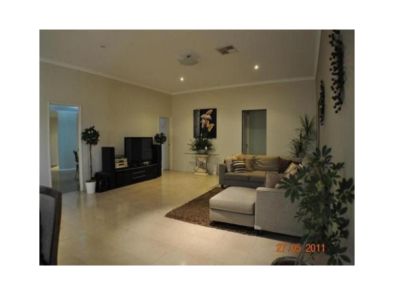 10  Sefton Place, Landsdale WA 6065