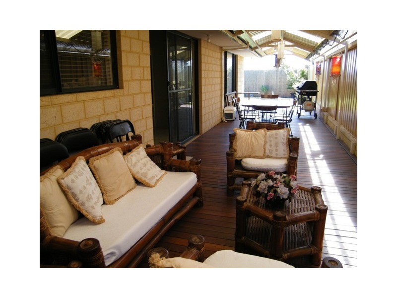 10  Sefton Place, Landsdale WA 6065