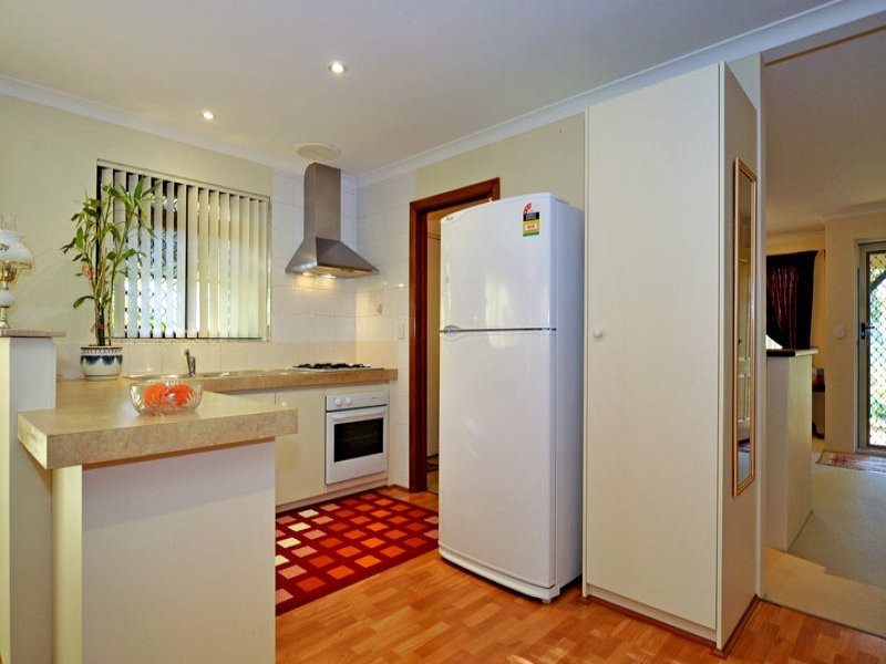 1/17 Copeland Drive, Redcliffe WA 6104