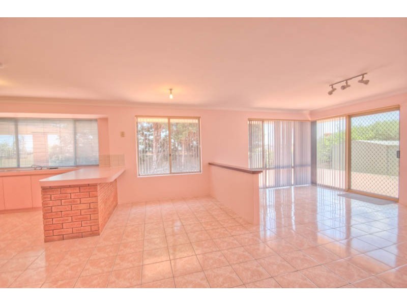 119 Marangaroo Drive, Marangaroo WA 6064