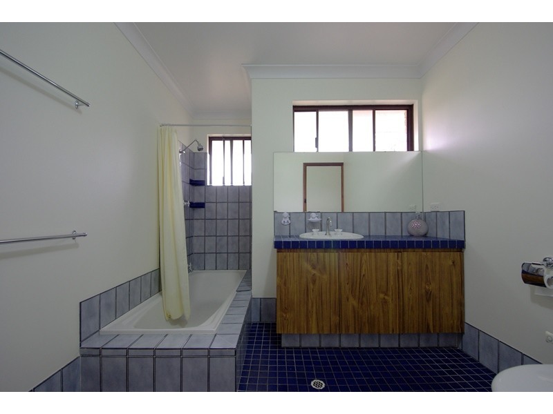 11  Arthur Court, Carine WA 6020