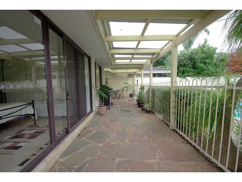 11  Arthur Court, Carine WA 6020