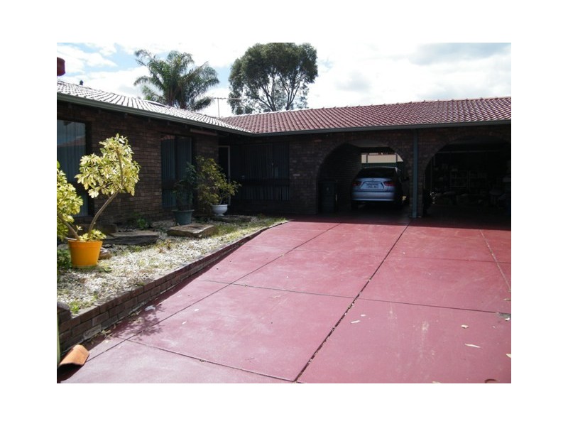 183 ERINDALE RD, Hamersley WA 6022