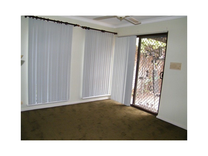 183 ERINDALE RD, Hamersley WA 6022