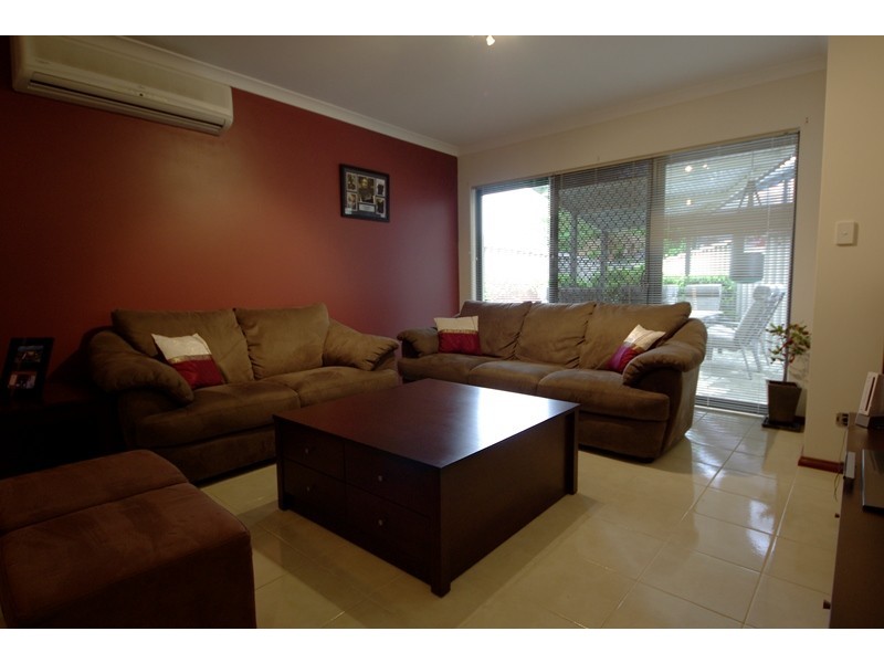 9C Piedmont Court, Nollamara WA 6061