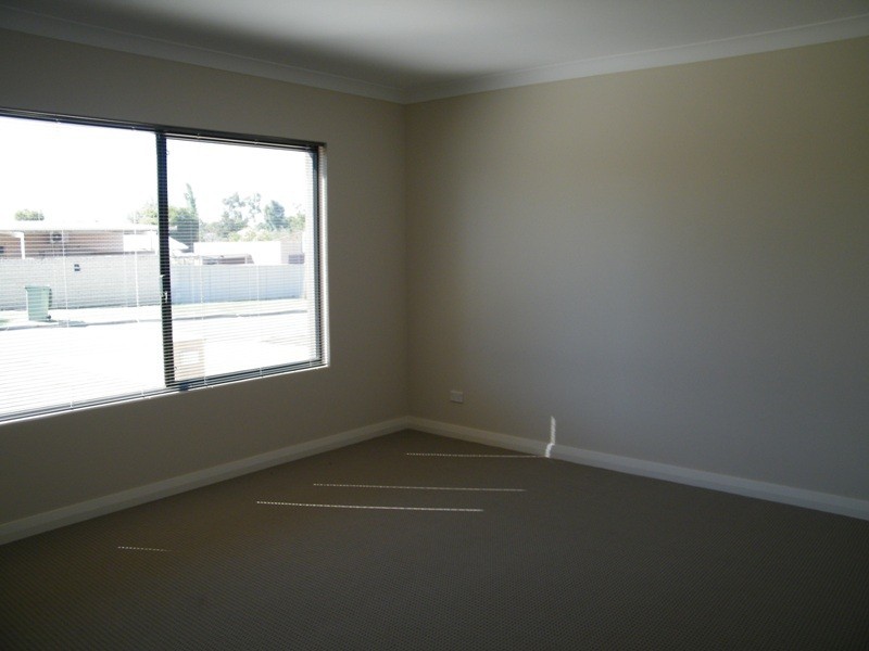 2 Jakobsons Way, Dianella WA 6059