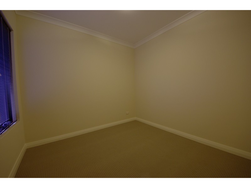 4/372 light street, Dianella WA 6059