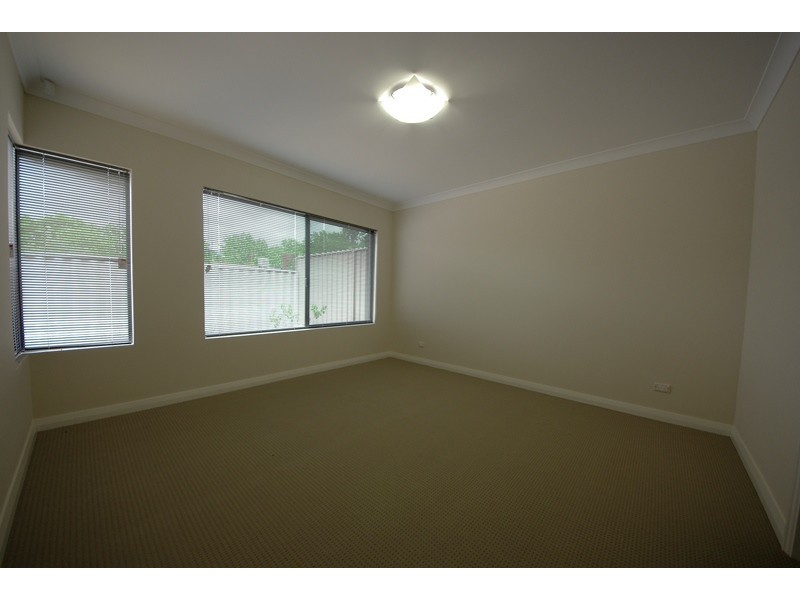 6/372 light street, Dianella WA 6059