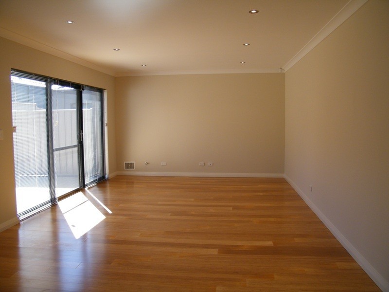 6/372 light street, Dianella WA 6059