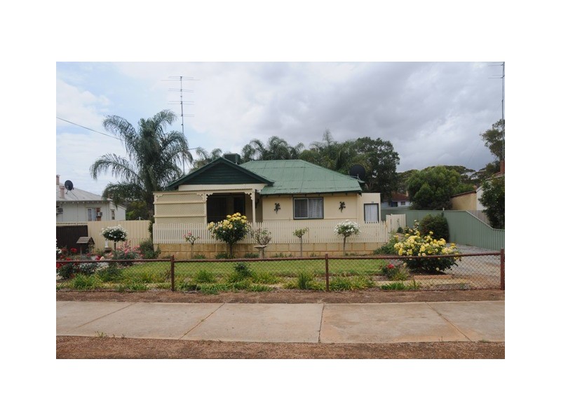 56  James Street, Goomalling WA 6460