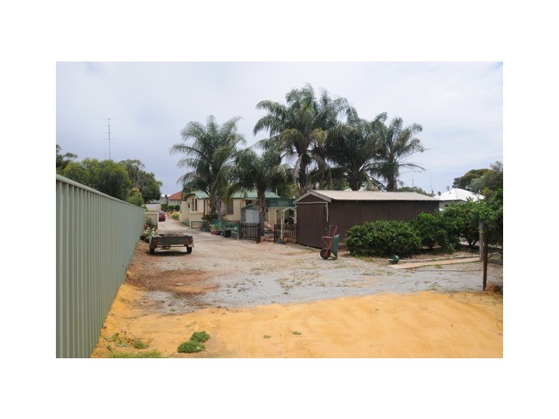 56  James Street, Goomalling WA 6460