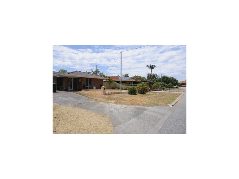 8 Driffield Street, Hamersley WA 6022