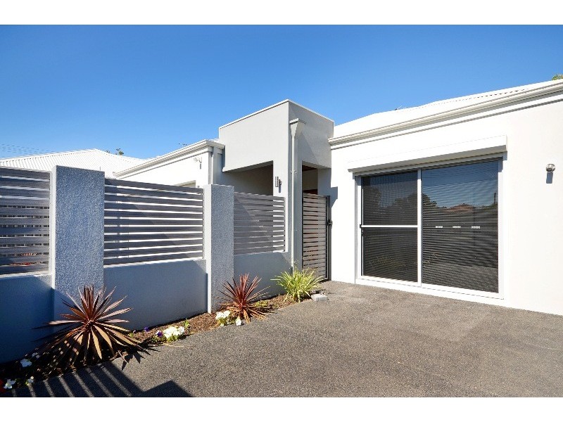 8 Mercer Way, Balga WA 6061