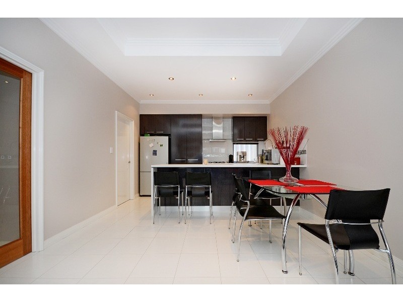 8 Mercer Way, Balga WA 6061