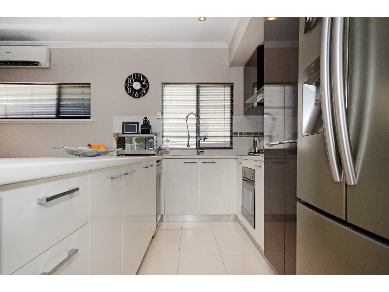 10 Mercer Way, Balga WA 6061