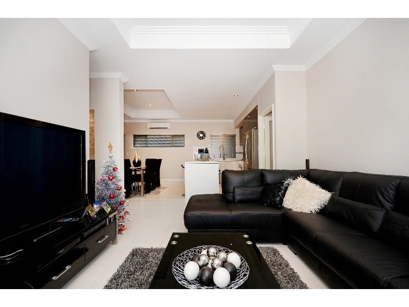 10 Mercer Way, Balga WA 6061