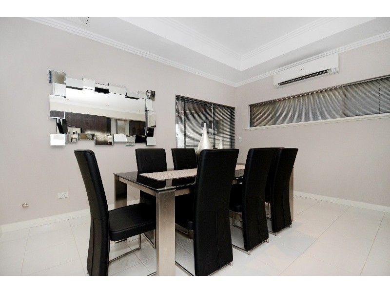 10 Mercer Way, Balga WA 6061