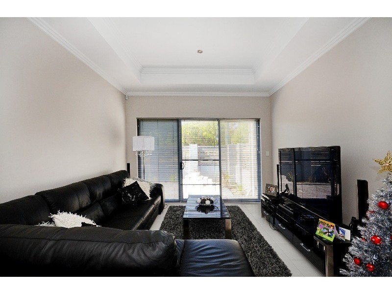 10 Mercer Way, Balga WA 6061