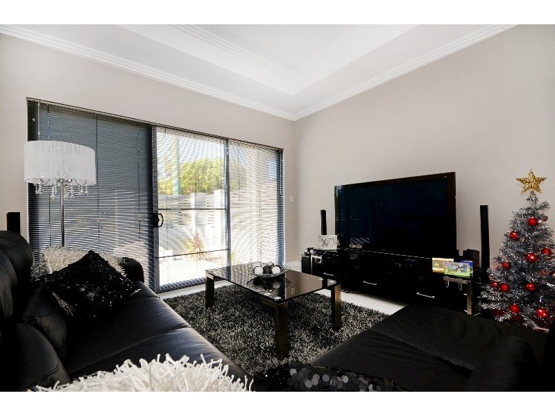 10 Mercer Way, Balga WA 6061