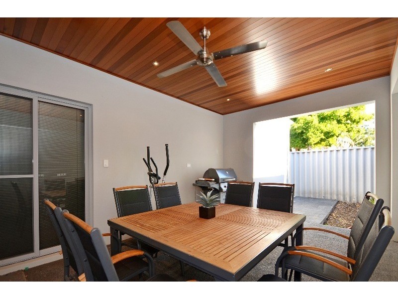 12 Mercer Way, Balga WA 6061