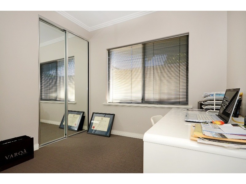 12 Mercer Way, Balga WA 6061