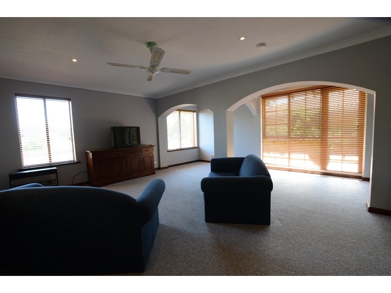 44 Glenwood Way, Balcatta WA 6021