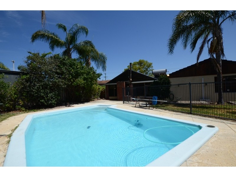 44 Glenwood Way, Balcatta WA 6021