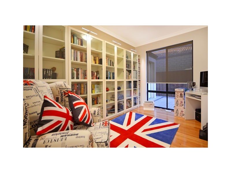 15 Sumba Turn, Mindarie WA 6030