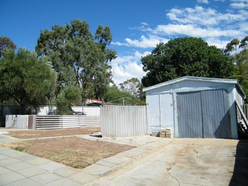21 Escot Road, Innaloo WA 6018