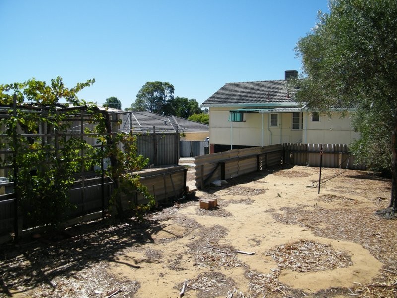 21 Escot Road, Innaloo WA 6018