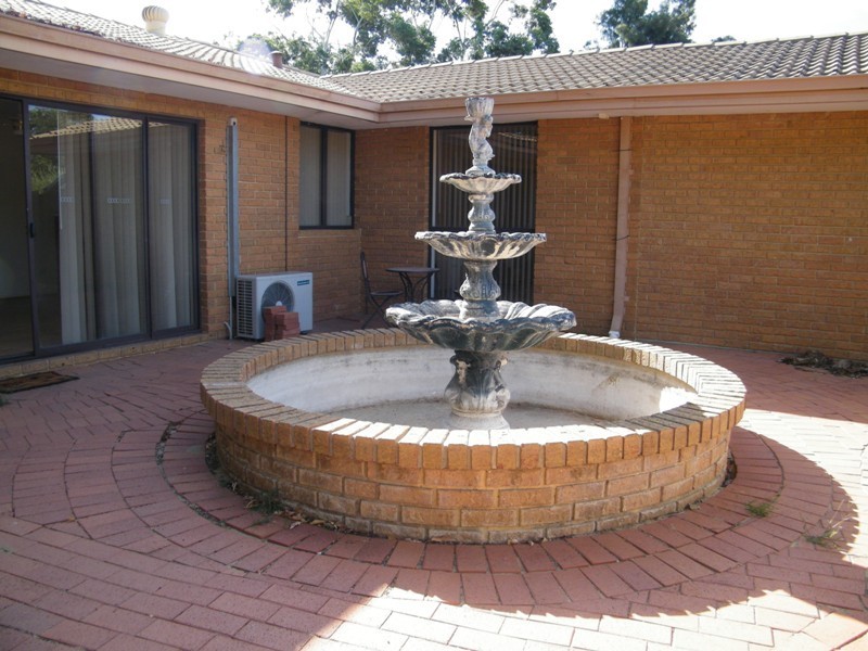 332 Warwick Road, Warwick WA 6024