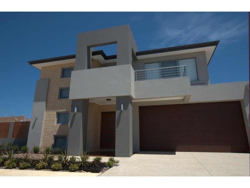 3 Podman Loop, North Coogee WA 6163